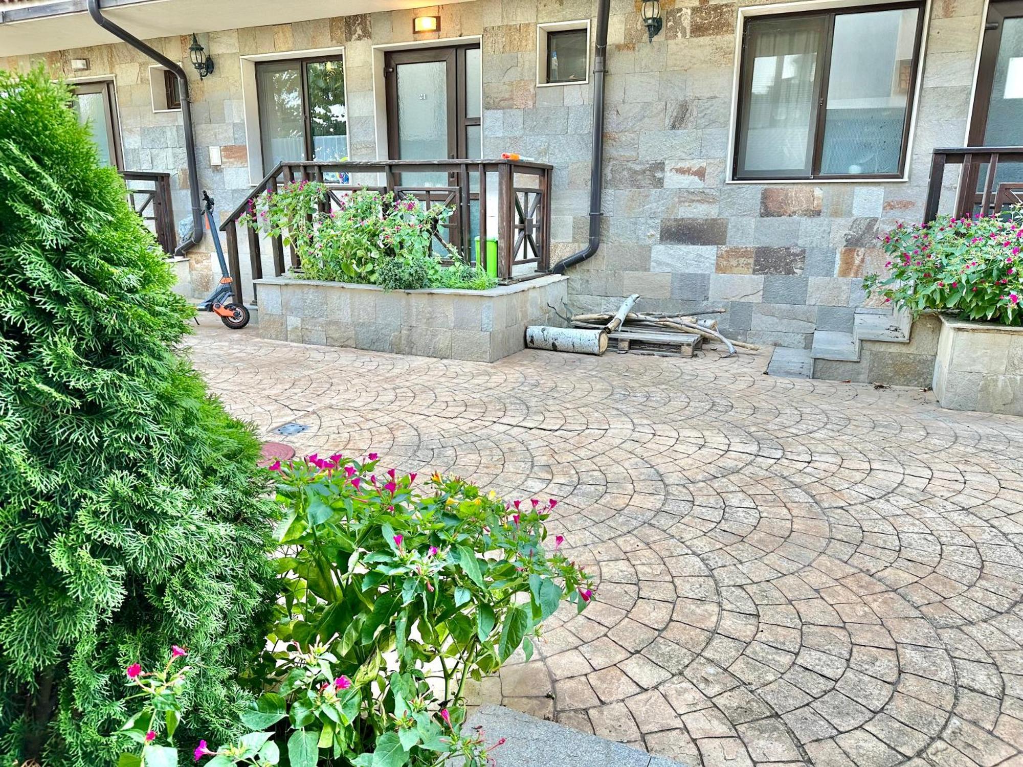 Menada Imperial Heights Villas 써니비치 외부 사진