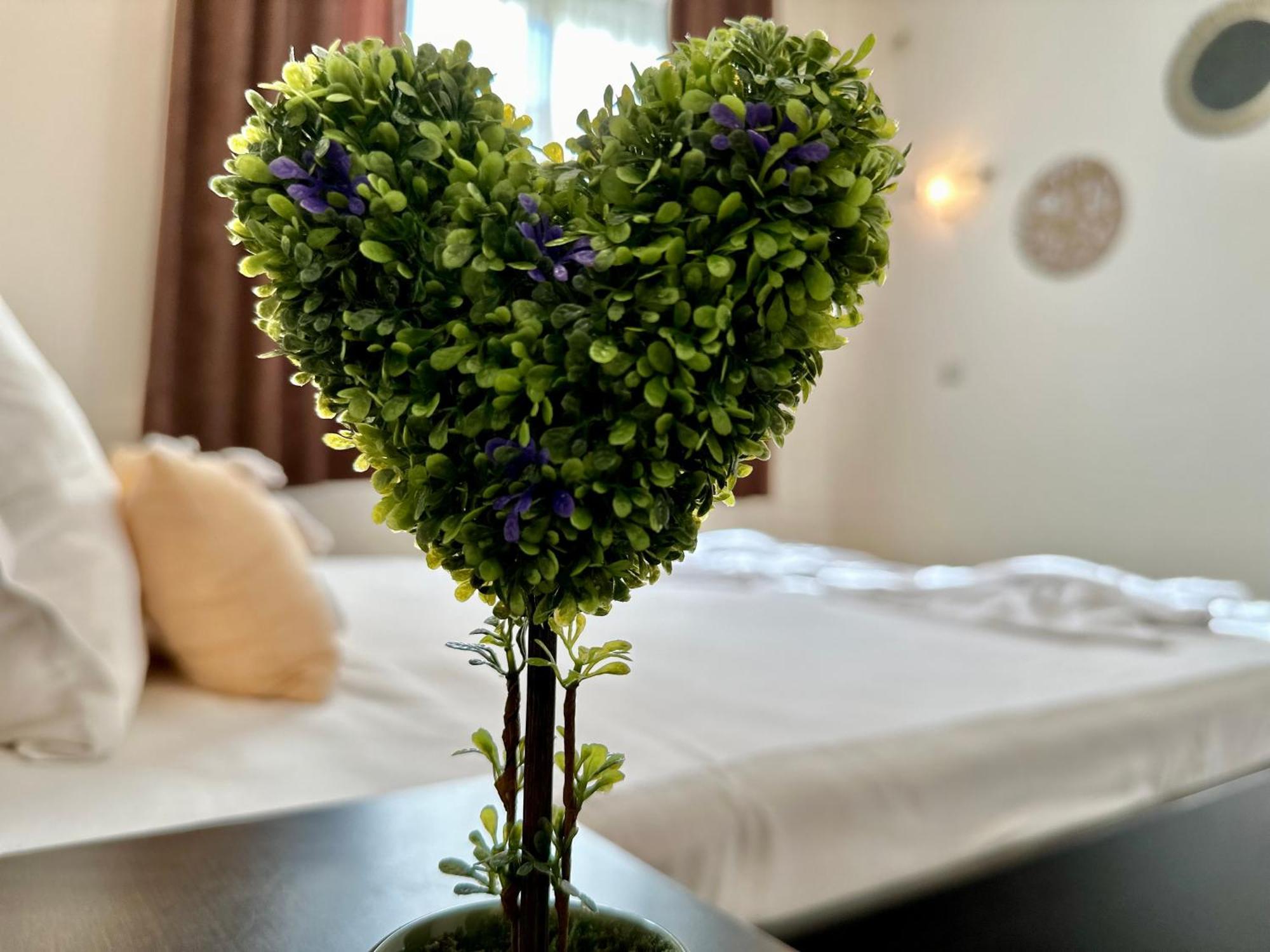 Menada Imperial Heights Villas 써니비치 외부 사진