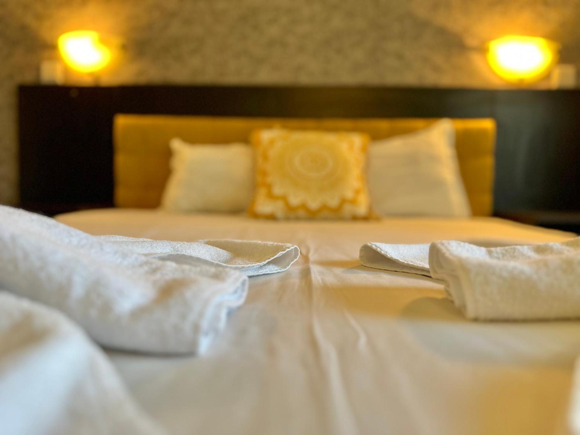Menada Imperial Heights Villas 써니비치 외부 사진